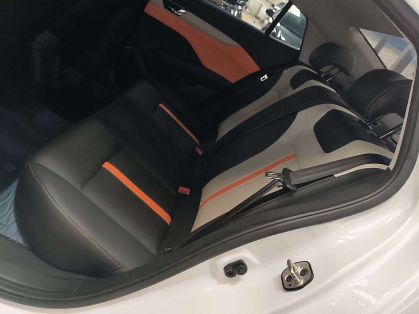 Dongfeng Aeolus Yixuan 2023 Mach Edition 1.5L Automatic Chasing Wind Version — снимка 20