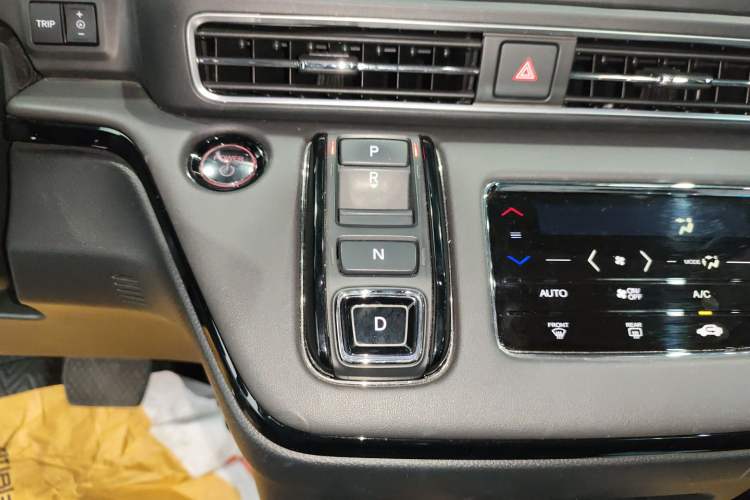 Used Honda Elysion 2022 2.0L eHEV Luxury First Edition
