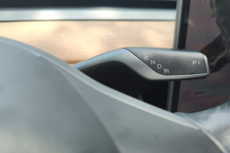 Used Tesla Model 3 2019 Long-Range Rear-Wheel-Drive Version
