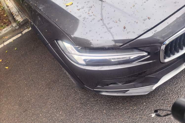 Used Volvo V90 2024 Cross Country B5 AWD Prestige Edition