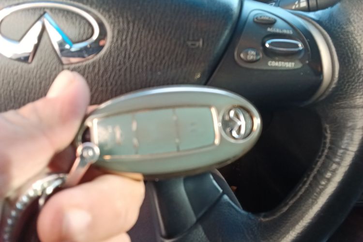 Used Infiniti QX60 2014 2.5 S/C Hybrid Two-Wheel Drive Excellence Edition