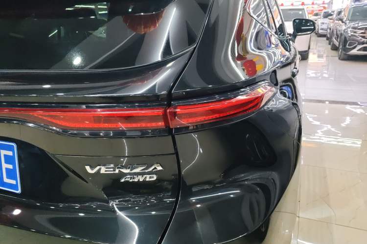 Used Toyota Venza 2022 2.0L CVT Four-Wheel Drive Supreme Edition
