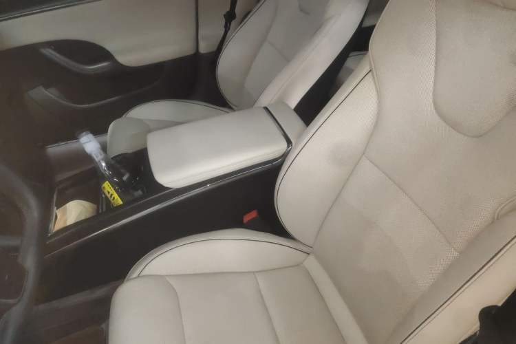 Used Tesla Model S 2023 Three-Motor All-Wheel-Drive Plaid Version
