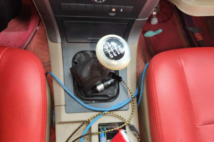 Used Haval H5 Classic 2010 European-style Version Green & Quiet 2.0T Manual Two-Wheel Drive Comfort Edition