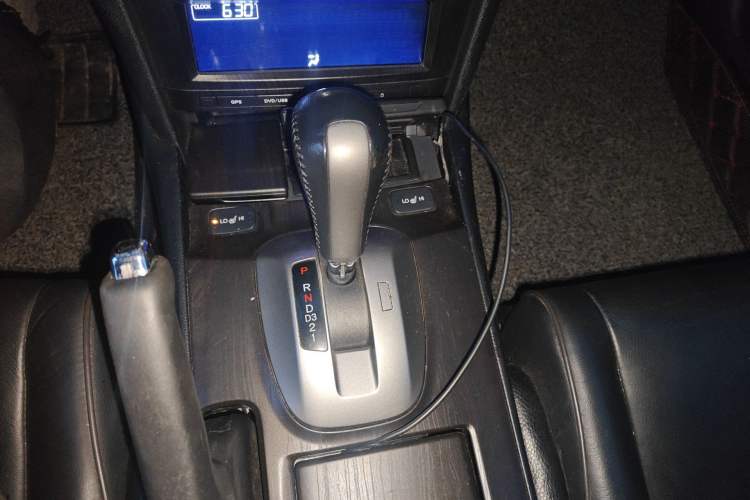 Used Honda Crosstour 2012 2.4L Luxury Edition Gear Lever