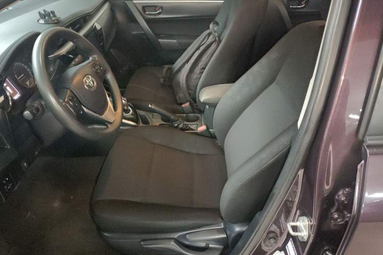 Used Toyota Levin 2017 Revised Dual-Engine 1.8H GS E-CVT Elite Sunroof Version China V Standard