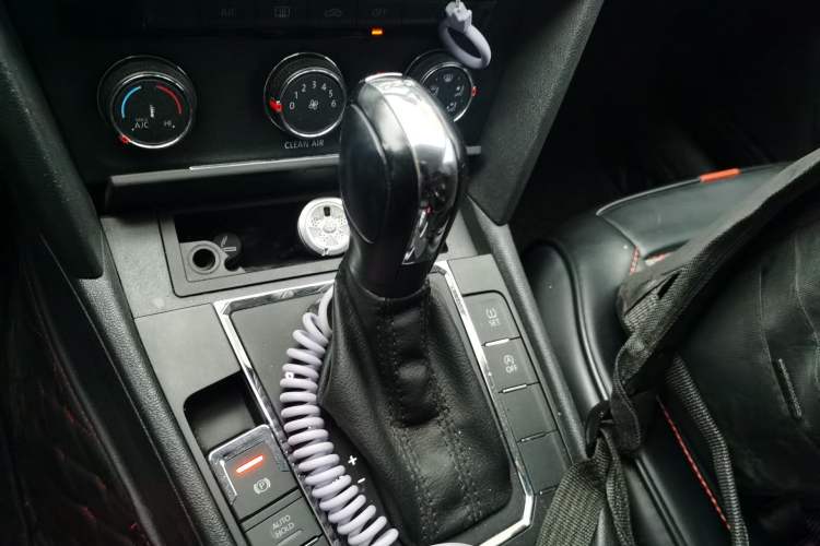 Used Volkswagen Lamando 2017 230TSI DSG Fashion Edition