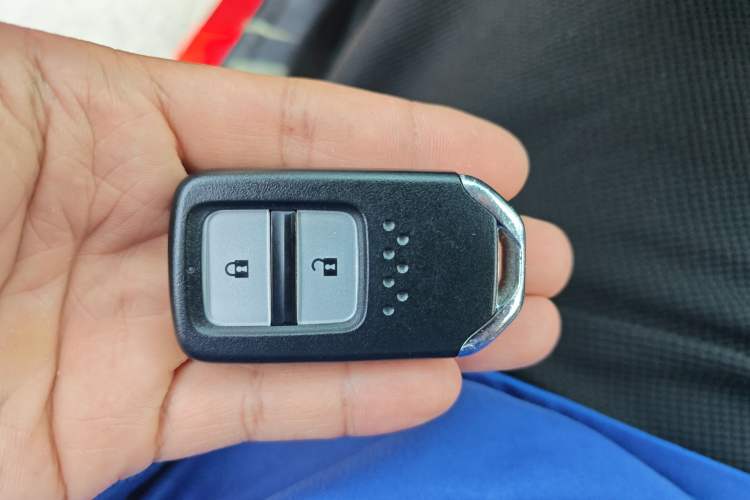 Used Honda LIFE 2021 1.5L CVT SPORT Heartbeat Edition