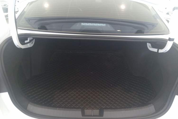 Used Volkswagen Sagitar 2023 300TSI DSG Excellence Edition Trunk