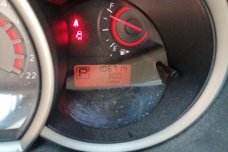 Used Nissan Sylphy 2012 Classic 1.6XE Automatic Comfort Edition Odometer Close Up