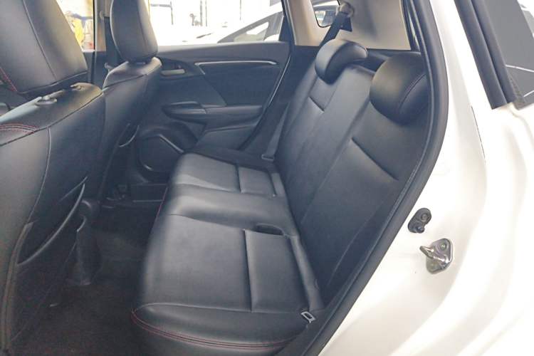 Used Honda Fit 2016 1.5L SE CVT Fashion Model Left Rear Seat