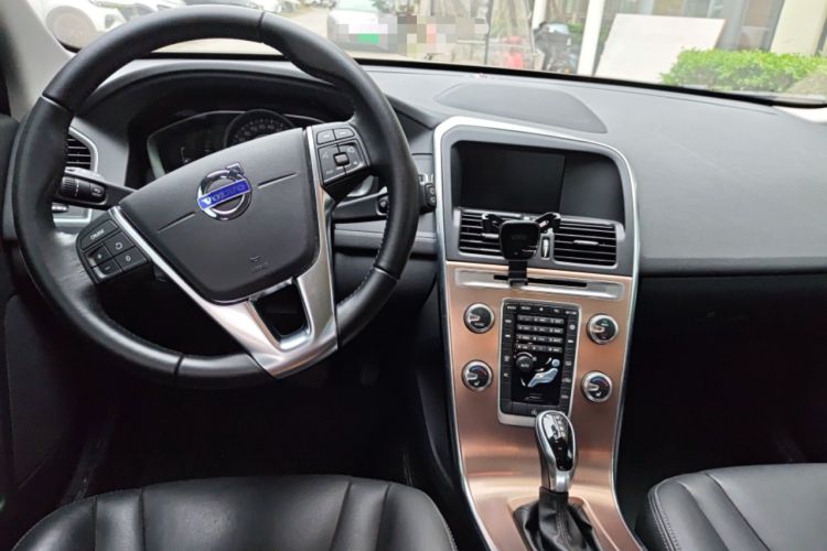 Used Volvo XC60 2017 T5 Smart Upgrade Edition
