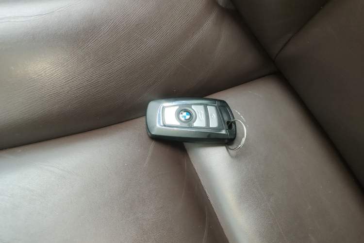 Used BMW 5 Series 2014 525Li Luxury Design Package