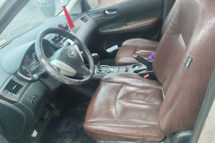 Used Nissan Tiida 2013 1.6L CVT Cool Cafe Edition