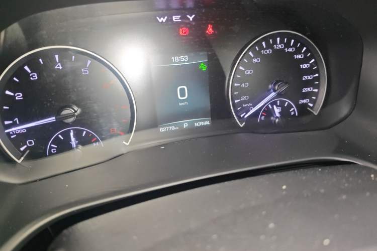 Used Wey VV5 2021 1.5T Two-Wheel Drive Color Pioneer
