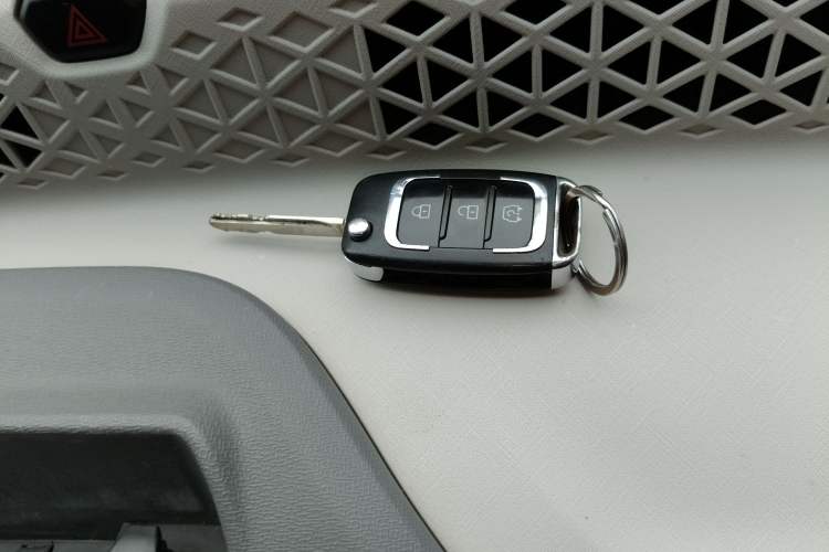 Used Dongfeng Fengon MINIEV 2022 Simple Style Comfort Version Interior 1