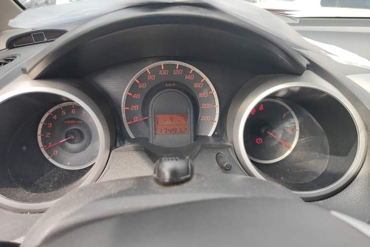 Used Honda Fit 2011 1.3L automatic comfort version
