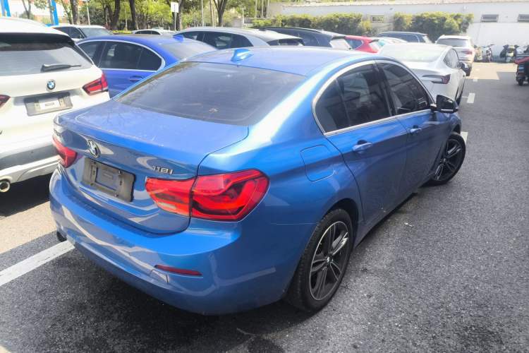 Used BMW 1 Series 2019 118i Fashion Model Rear Right 45 Deg