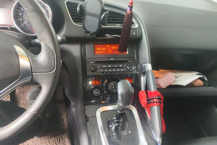 Used Peugeot 3008 2013 1.6THP Automatic Trend Edition Audio And AC Panel