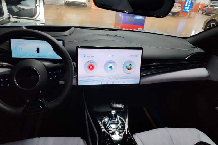 Used BYD Seal 2022 700 km Long-Range Rear-Wheel-Drive Version
