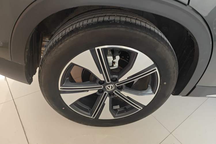 Used Changan X7 PLUS 2024 1.5T Automatic Luxury 7-Seater