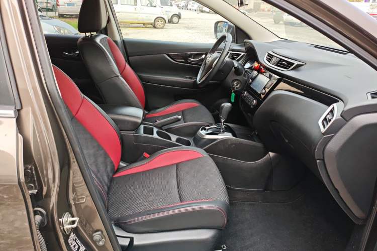 Used Nissan Qashqai 2017 2.0L CVT Smart Enjoyment Version China VI Standard Right Front Seat