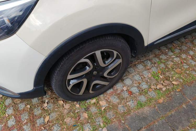 Used Renault Captur 2015 1.2T Automatic Comfort First Edition
