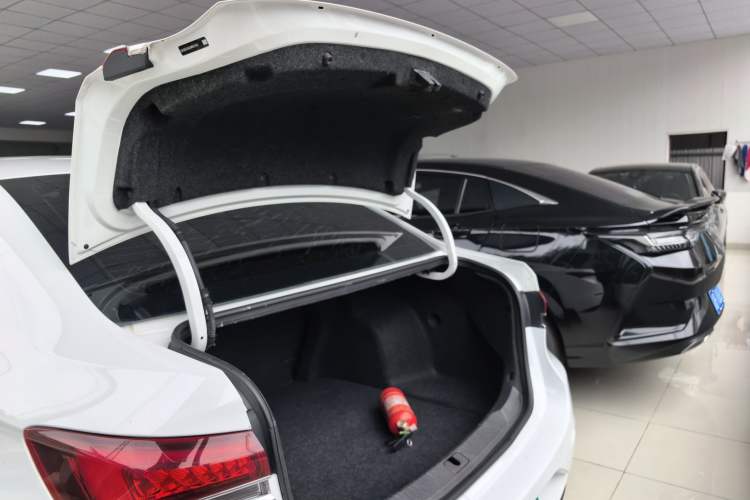 Used Buick GT 2018 15T Dual-Clutch Advanced Model China V Standard Trunk