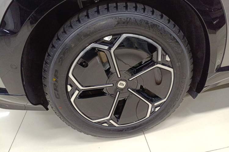 Used Xiaomi Auto YU7 2025 Ultra-Long Range All-Wheel Drive Pro Version
