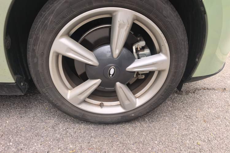 Used ORA Good Cat 2023 401 km Standard Range Luxury Version Lithium Iron Phosphate