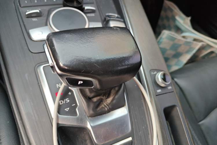 Used Audi A4L 2017 Plus 45 TFSI quattro Stylish Model