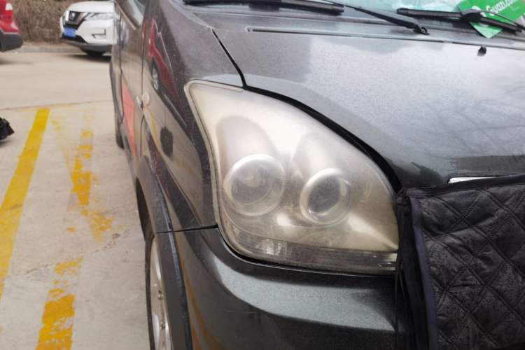 Used Suzuki Wagon R X5 2013 Luxury Edition 1.4L Standard Model Right Front Headlight