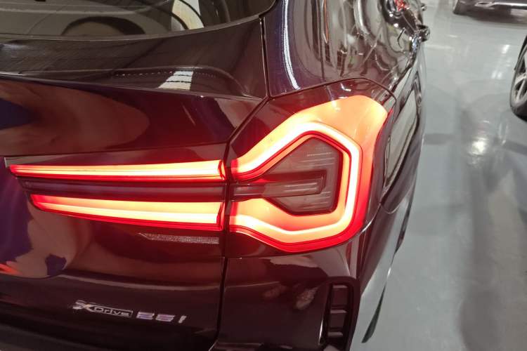 Used BMW X3 2022 Restyled xDrive25i M Sport Package Exterior 3