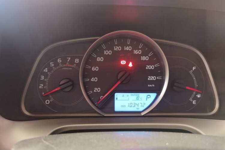 Used Toyota RAV4 2016 2.0L CVT Two-Wheel Drive Fashion Edition China V Standard Instrument Cluster