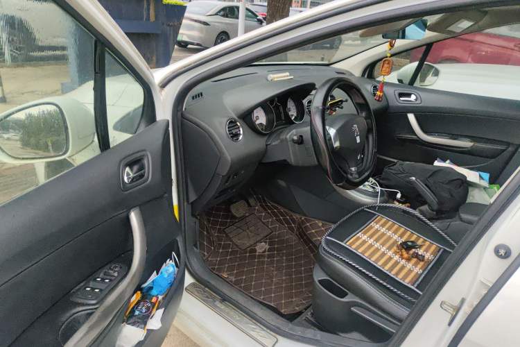 Used Peugeot 408 2013 2.0L Automatic Comfort Edition