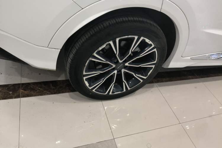 Used JETOUR X70 2023 Zhuge 2.0T DCT Kongming 5-Seater