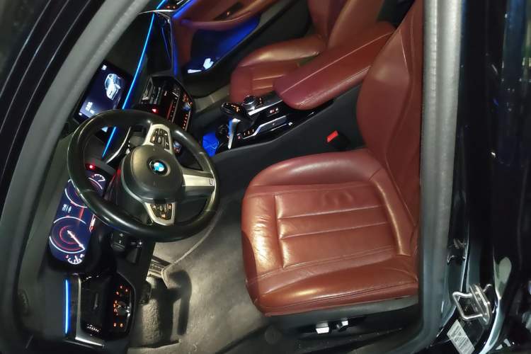 Used BMW 5 Series 2019 530Li Leading Model M Sport Package
