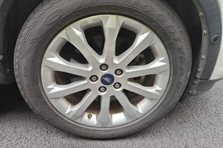 Used Ford Kuga 2013 2.0L GTDi Four-Wheel Drive Premium Model