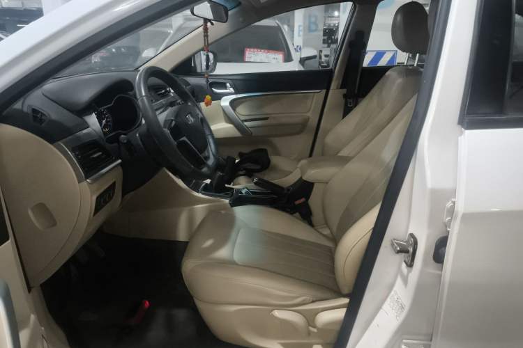 Used Geely Auto Emgrand 2017 Sedan Million Edition 1.5L Manual Luxury Model