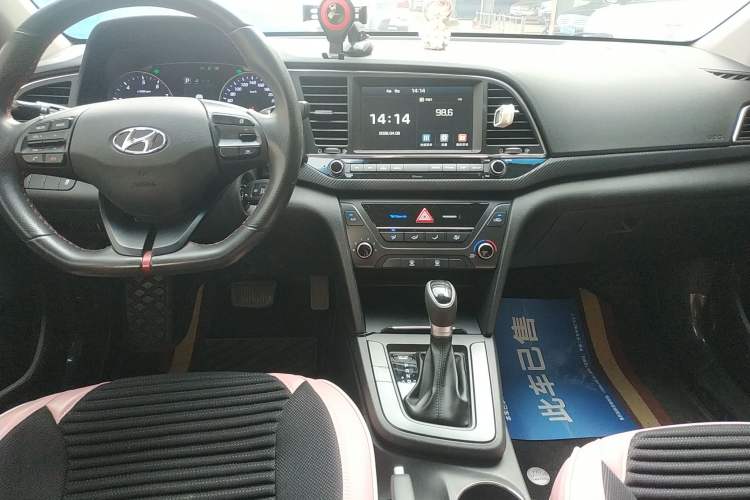 Used Hyundai Elantra (6th Generation / Lingdong) 2016 1.4T Dual-Clutch Xuan Dong · Dynamic Version Audio And AC Panel
