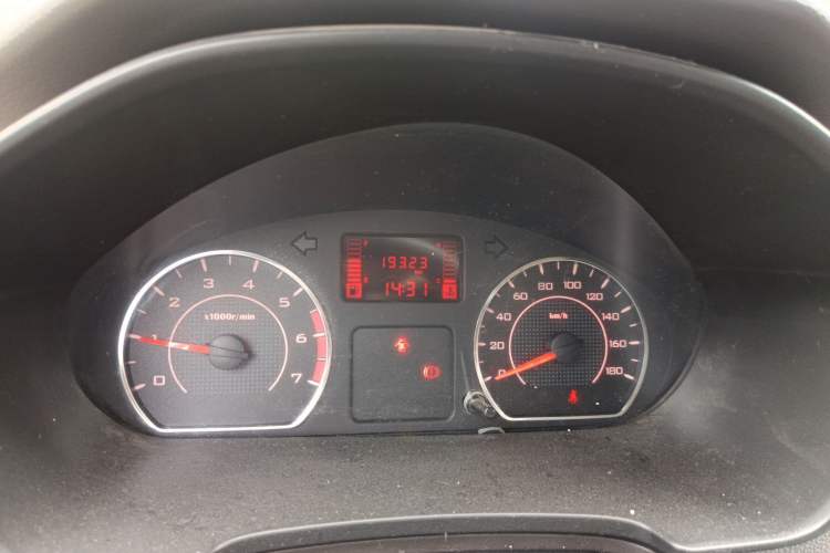 Used Wuling Hongguang V 2022 1.5L Jingqu Version Hydraulic Power Steering LAR