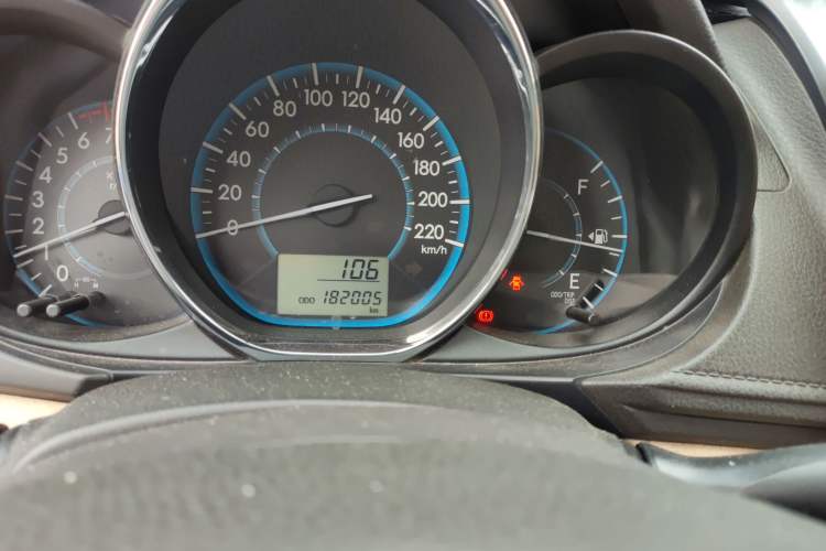 Used Toyota Vios 2014 1.3L Manual Xiang Edition Odometer Close Up