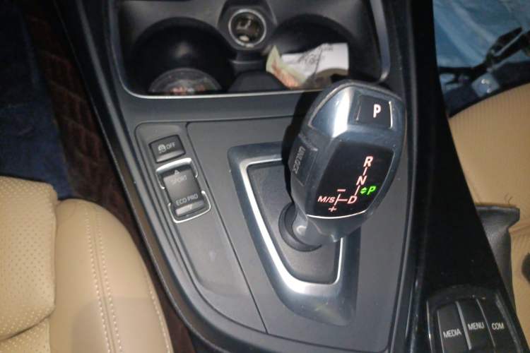 Used BMW 1 Series 2018 118i Leading Model Gear Lever