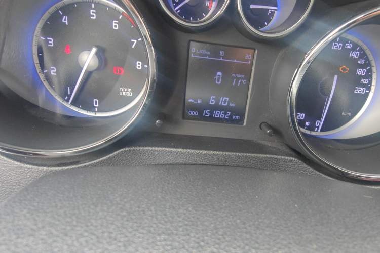 Used Changan CS35 2016 1.6L Manual Luxury Model China V Standard