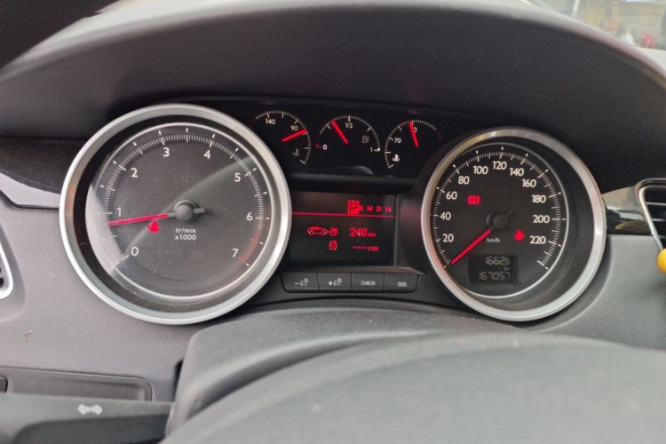 Used Peugeot 508 2015 2.0L Automatic Zhiyi Edition
