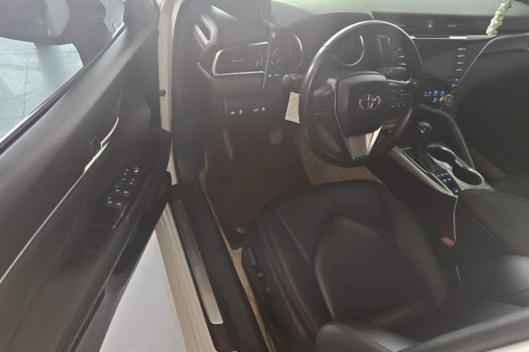 Used Toyota Camry 2018 Dual-Engine 2.5 HG Luxury Edition Driver Seat