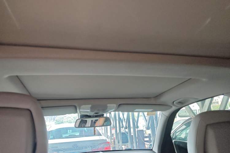 Used Mercedes-Benz GLK-Class 2015 GLK 260 4MATIC Fashion Edition Ultimate Version
