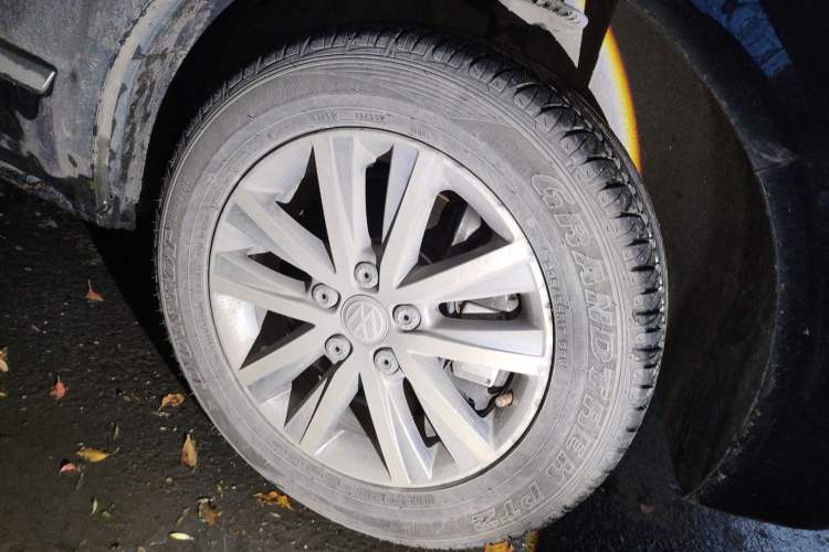 Used Volkswagen Caravelle 