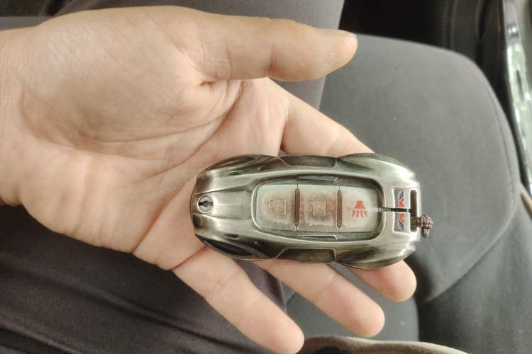 Used Nissan Patrol  Vehicle Key