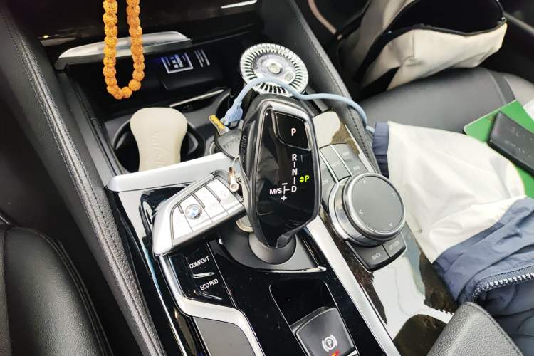 Used BMW 5 Series 2018 525Li M Sport Package Gear Lever